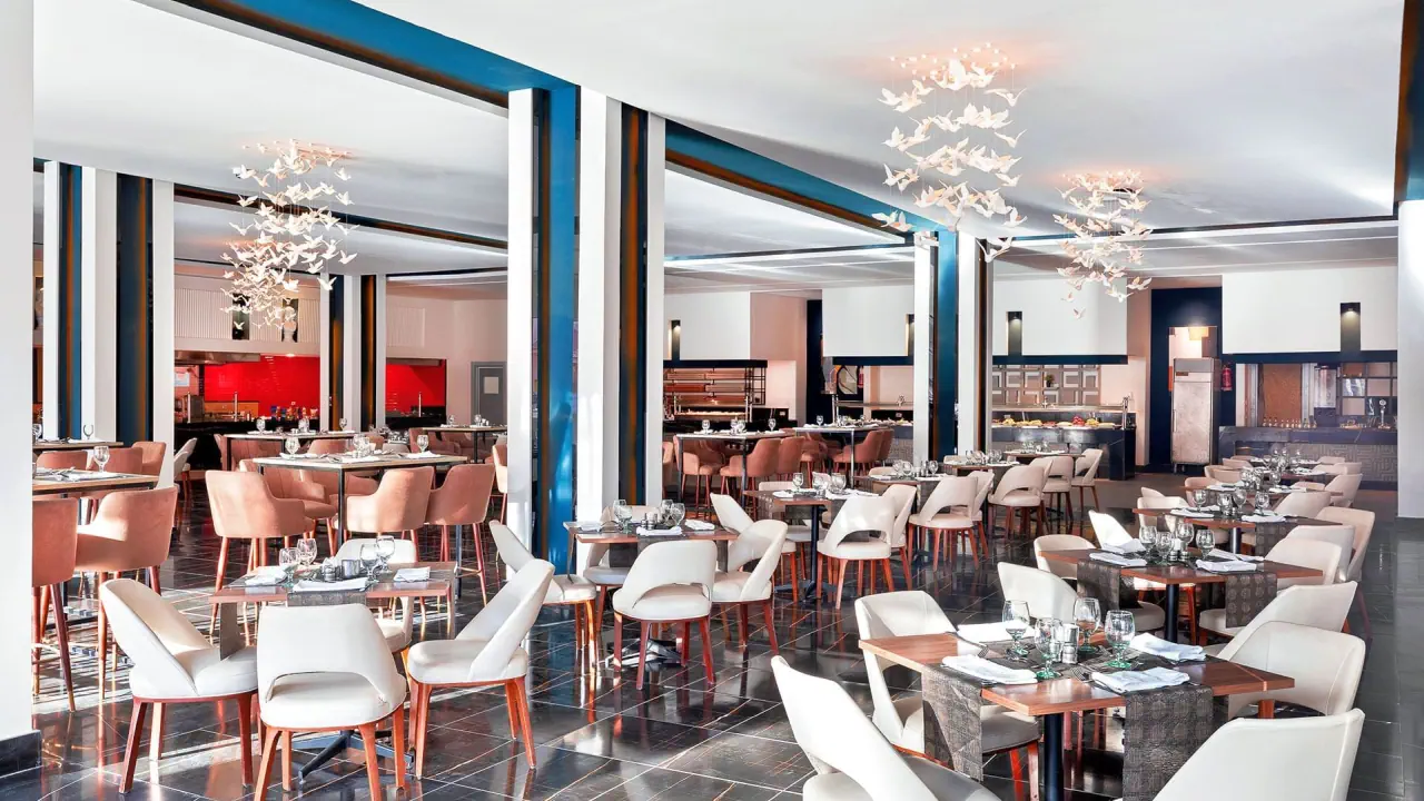 الفندق الباتروس ووتر فالي ريزورت نيفير لاند - الغردقة